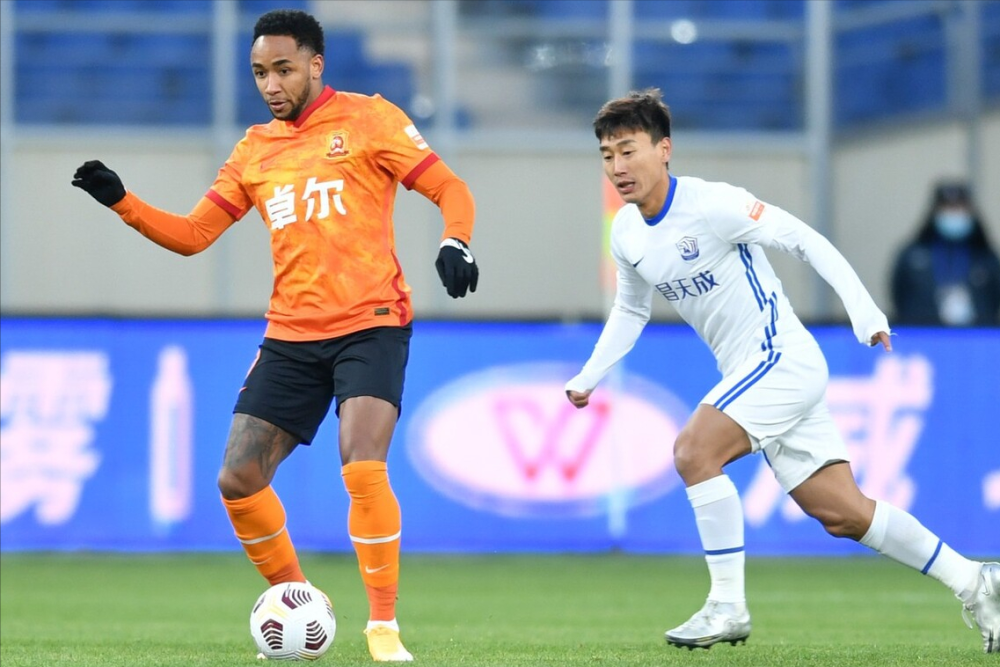 里程碑夜!西汉姆官宣签约,中超赛前刷纪录,态度坚定,医务组通报恢复 里程碑夜!西汉姆官宣签约,中超赛前刷纪录,态度坚定,医务组通报恢复