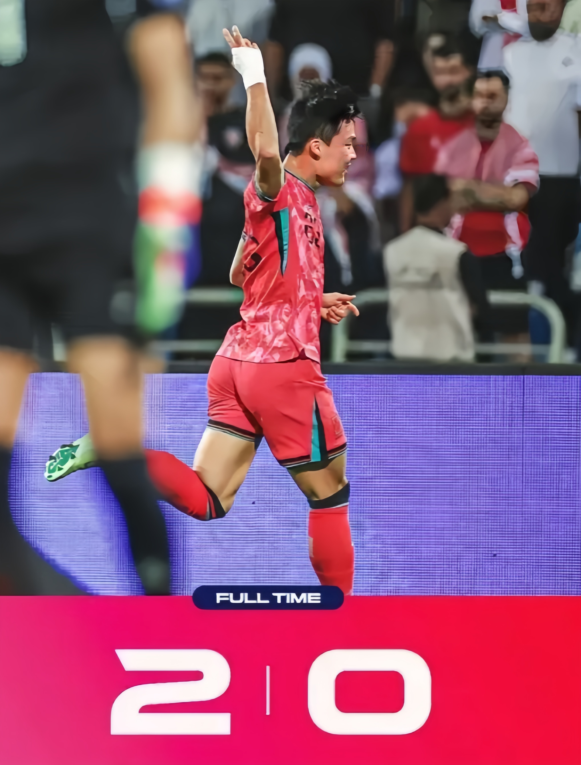 里尔发布备战花絮；国际比赛日远射贴柱；英超任务艰巨；更衣室氛围转暖